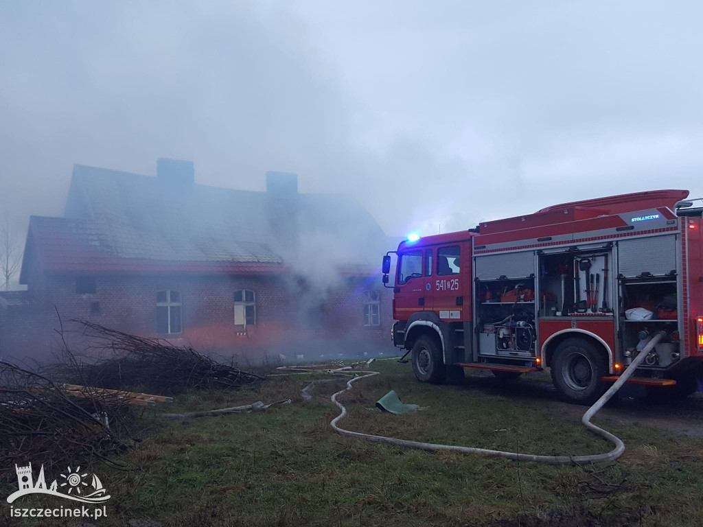 Dom płonął jak pochodnia. Pożar pod Szczecinkiem