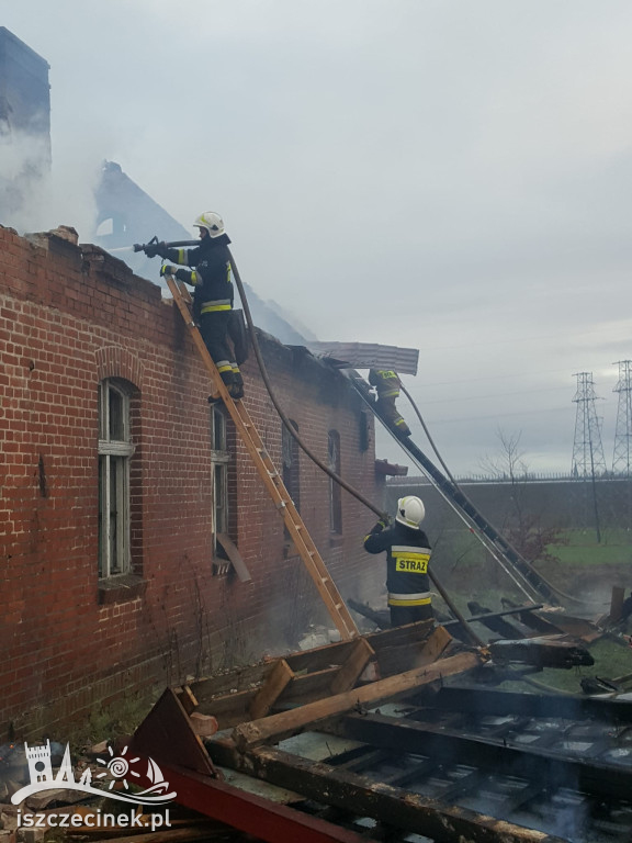 Dom płonął jak pochodnia. Pożar pod Szczecinkiem