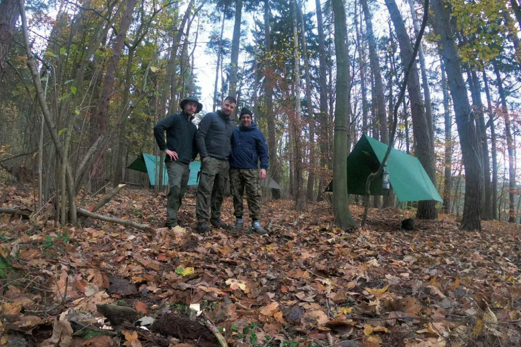Przeżycie w naturze: Śmiałkowie ze Szczecinka w Ekspedycji Bushcraft