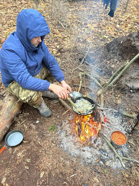 Przeżycie w naturze: Śmiałkowie ze Szczecinka w Ekspedycji Bushcraft