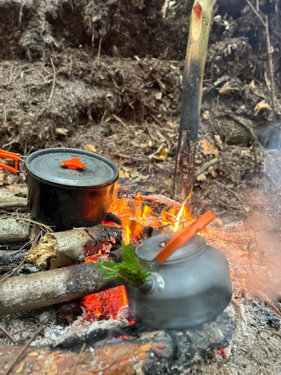 Przeżycie w naturze: Śmiałkowie ze Szczecinka w Ekspedycji Bushcraft