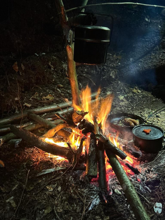 Przeżycie w naturze: Śmiałkowie ze Szczecinka w Ekspedycji Bushcraft