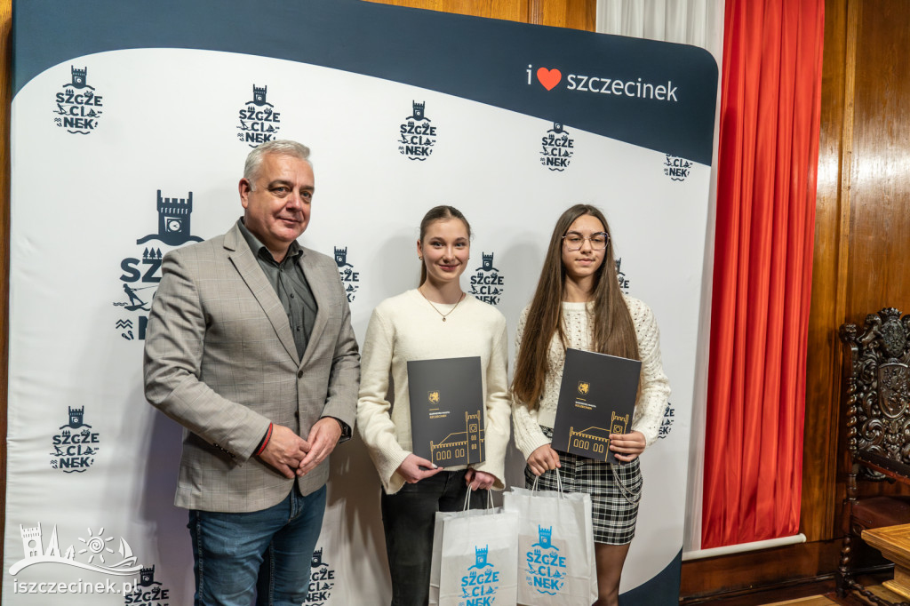 Najlepsi uczniowie, artyści i sportowcy ze stypendiami burmistrza