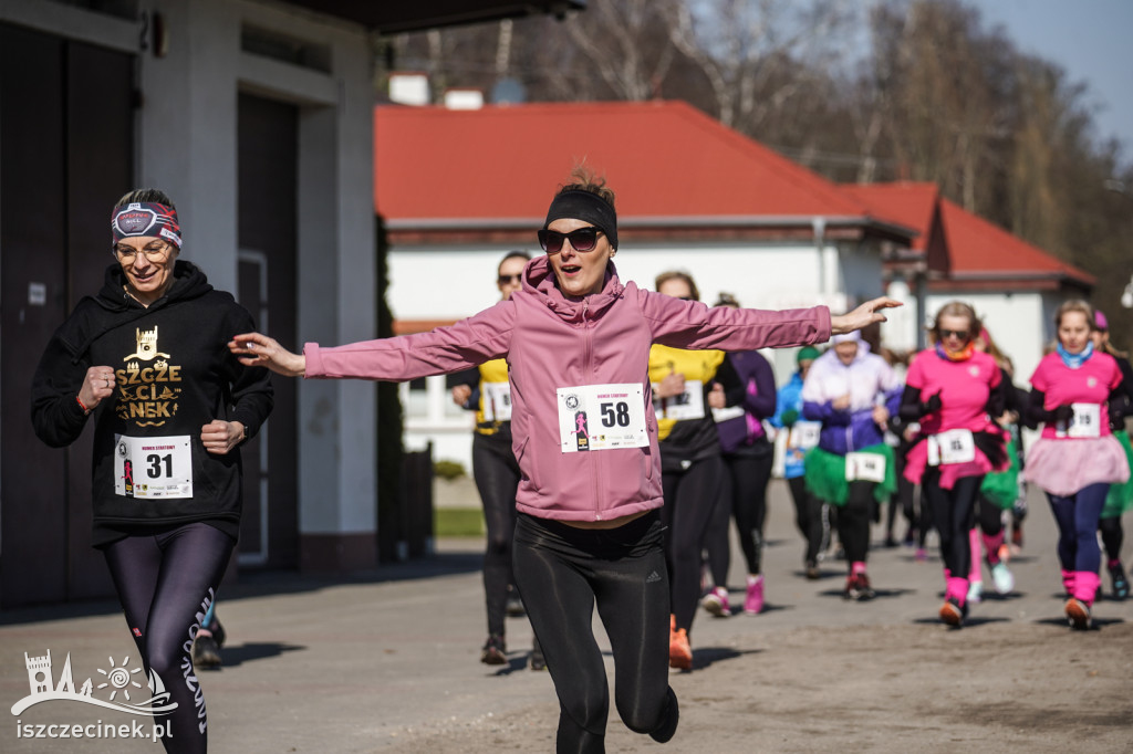 Kobiety na starcie, czyli Cross Kobiet z okazji Dnia Kobiet.