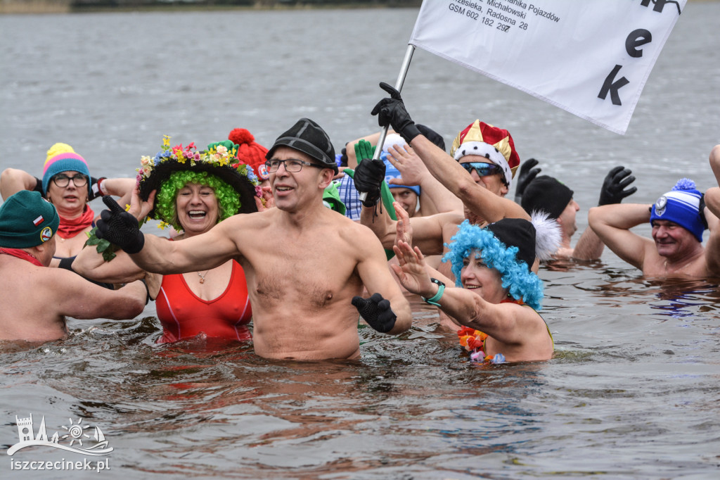 Szczecineckie morsy kończą sezon zimowych kąpieli