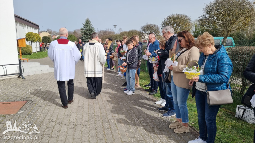 Mieszkańcy Szczecinka poświęcili pokarmy ZDJĘCIA