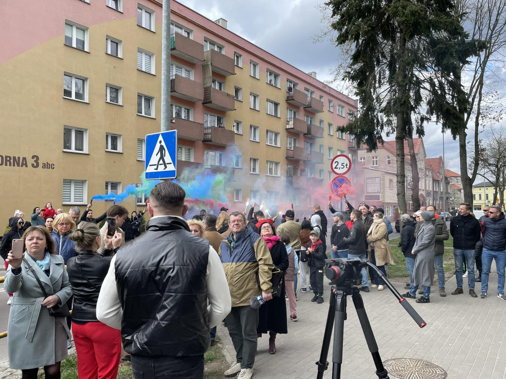 Odsłonięto mural upamiętniający Krzysztofa Pajewskiego