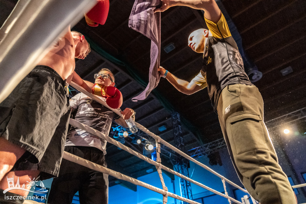 Arena Pająk Fight Night: Niezapomniane emocje i sportowe zmagania!