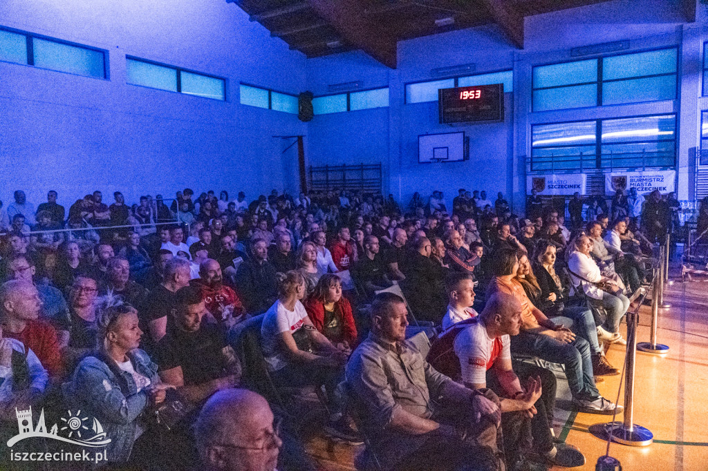 Arena Pająk Fight Night: Niezapomniane emocje i sportowe zmagania!