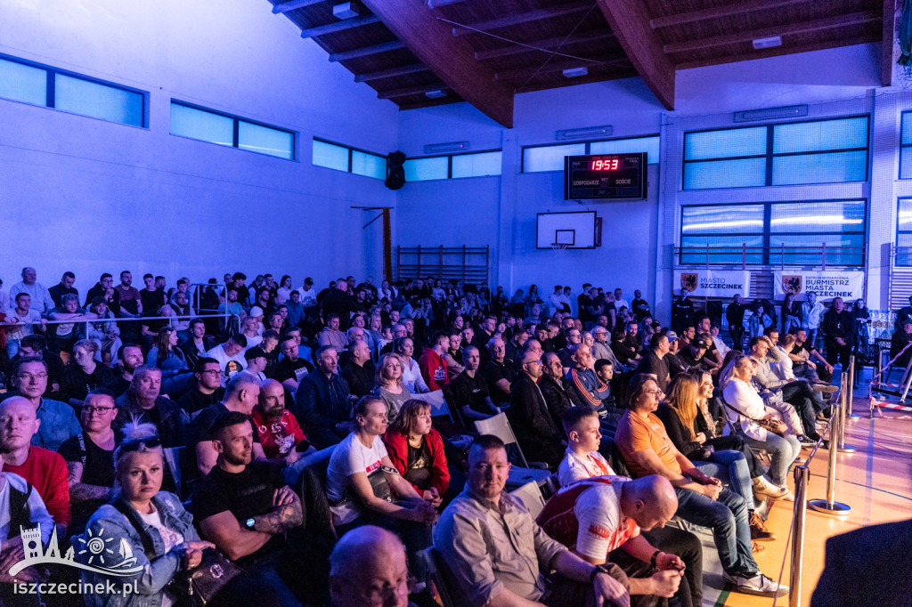 Arena Pająk Fight Night: Niezapomniane emocje i sportowe zmagania!