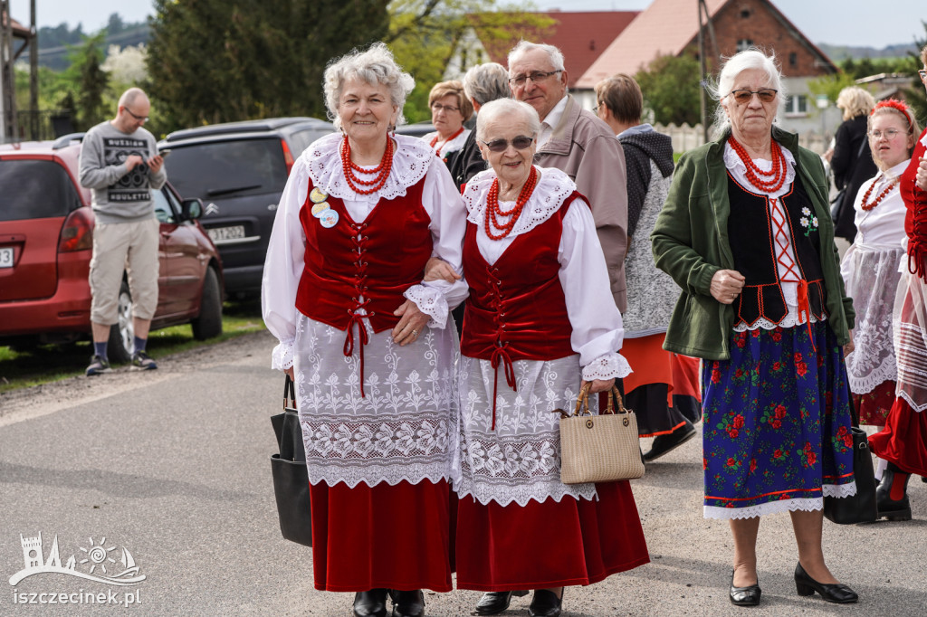 Od czterdziestu lat bawią i pielęgnują tradycję. Okrągły jubileusz Kumoszek z Parsęcka