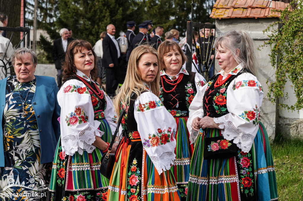 Od czterdziestu lat bawią i pielęgnują tradycję. Okrągły jubileusz Kumoszek z Parsęcka