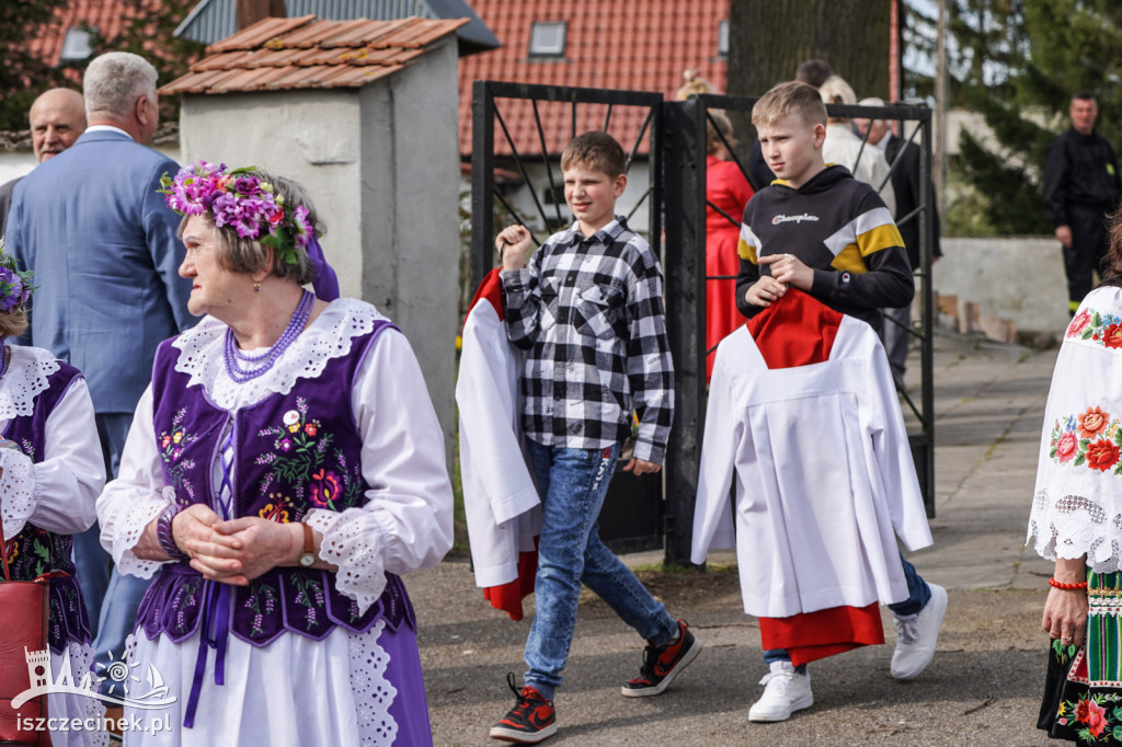 Od czterdziestu lat bawią i pielęgnują tradycję. Okrągły jubileusz Kumoszek z Parsęcka