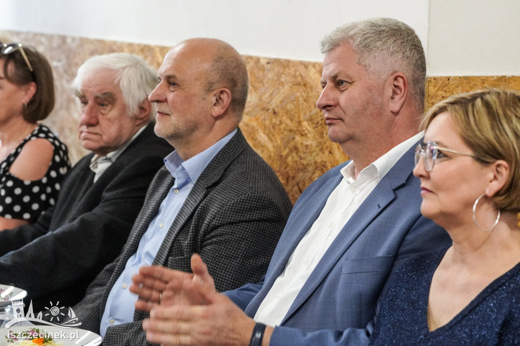 Od czterdziestu lat bawią i pielęgnują tradycję. Okrągły jubileusz Kumoszek z Parsęcka