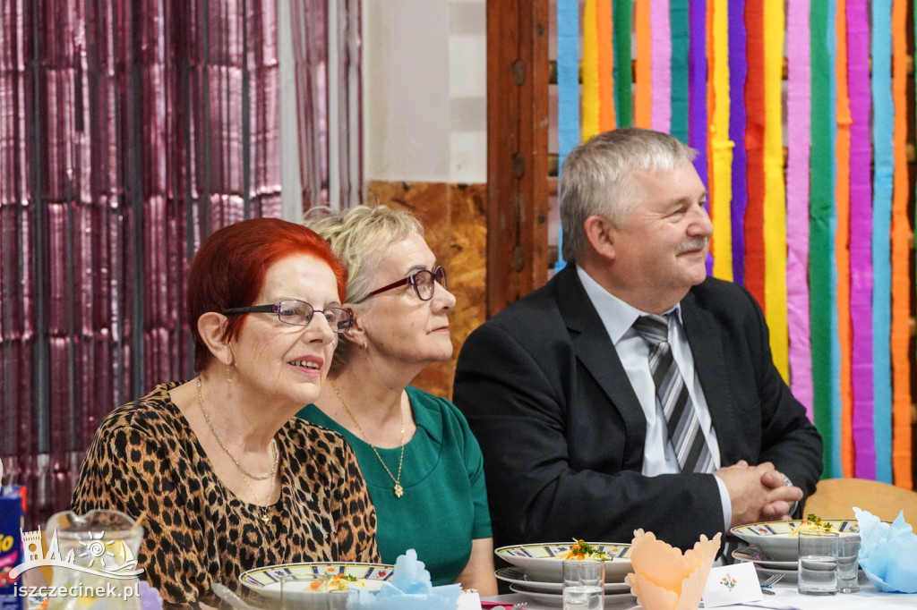 Od czterdziestu lat bawią i pielęgnują tradycję. Okrągły jubileusz Kumoszek z Parsęcka