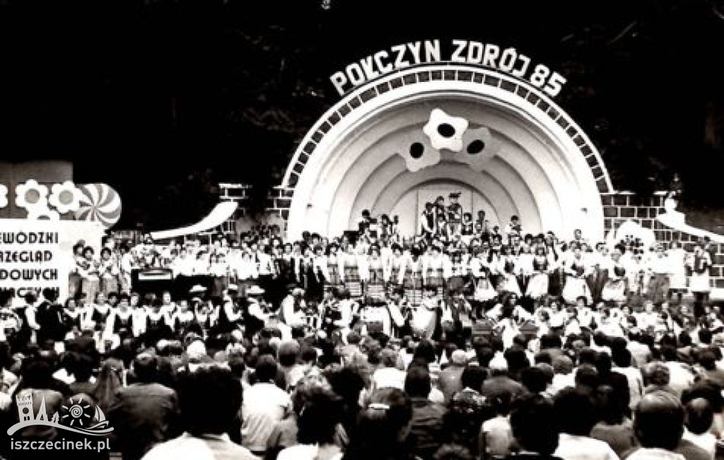 Od czterdziestu lat bawią i pielęgnują tradycję. Okrągły jubileusz Kumoszek z Parsęcka