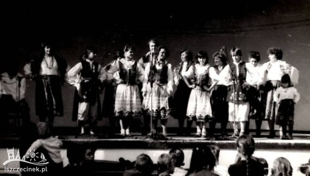 Od czterdziestu lat bawią i pielęgnują tradycję. Okrągły jubileusz Kumoszek z Parsęcka