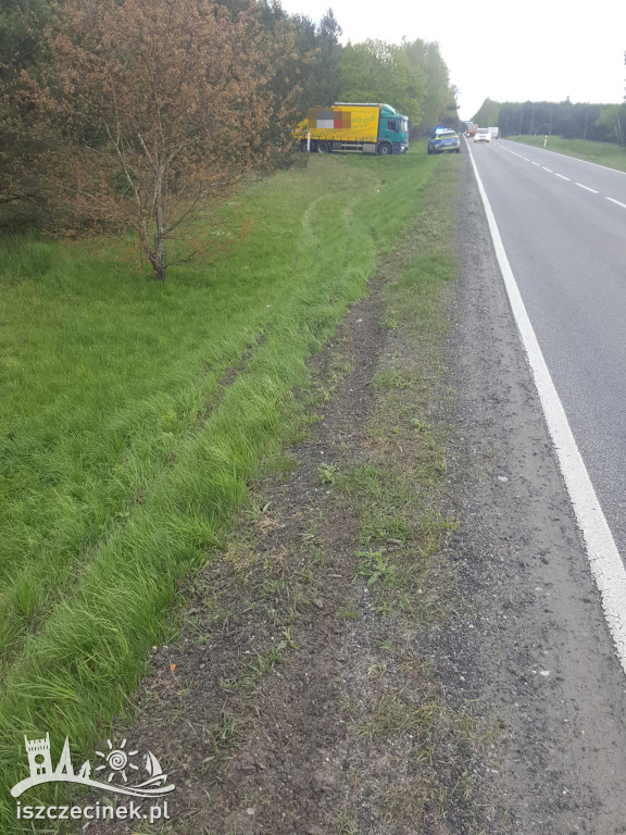 Ciężarówka zepchnęła SUV-a z drogi. Było niebezpiecznie i niemiło