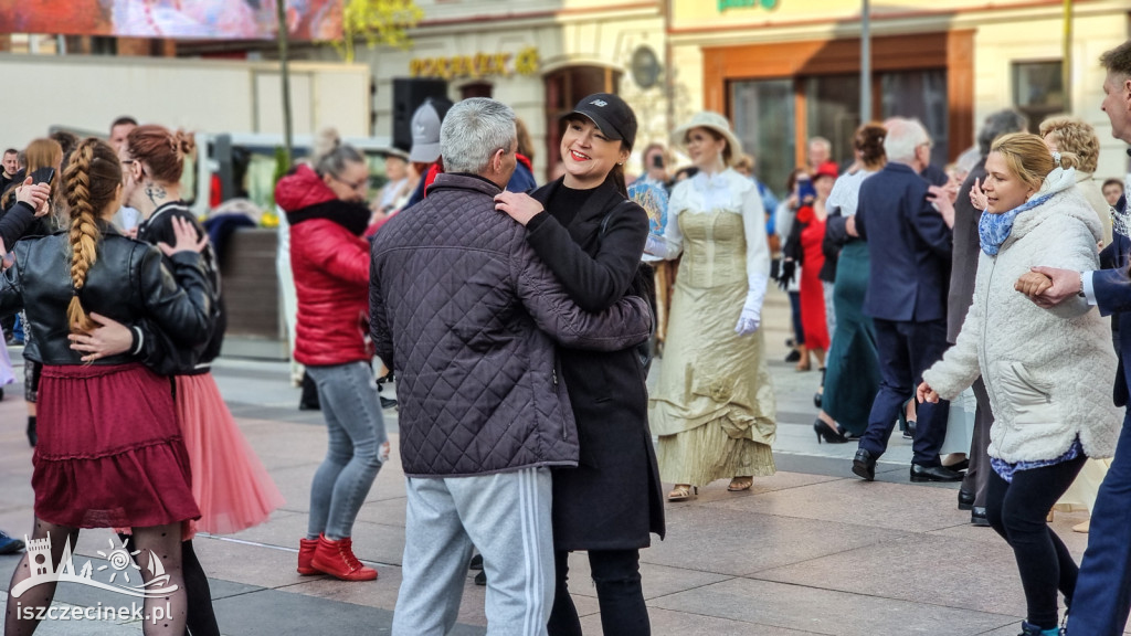 AIDA zatańczyła na placu Wolności