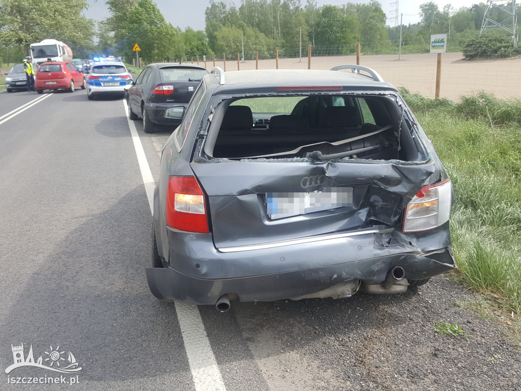 Karambol pod Szczecinkiem. Zamieć piaskowa ograniczyła widoczność do zera