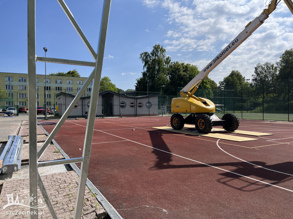 Lodowisko w Szczecinku. Ruszyła budowa zadaszenia