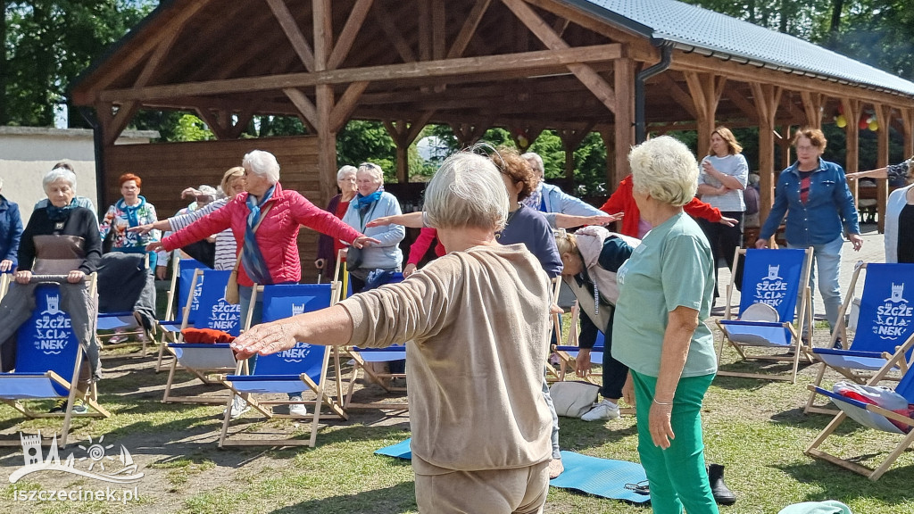 Joga, kijki i koncerty. Seniorzy na dwa dni przejmują miasto.