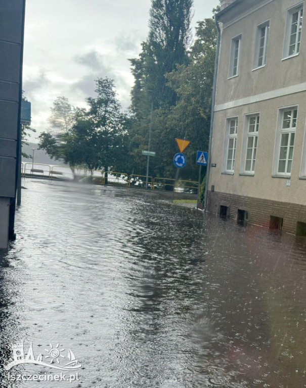 Burza z ulewą przeszła przez Szczecinek, Liczne zalania