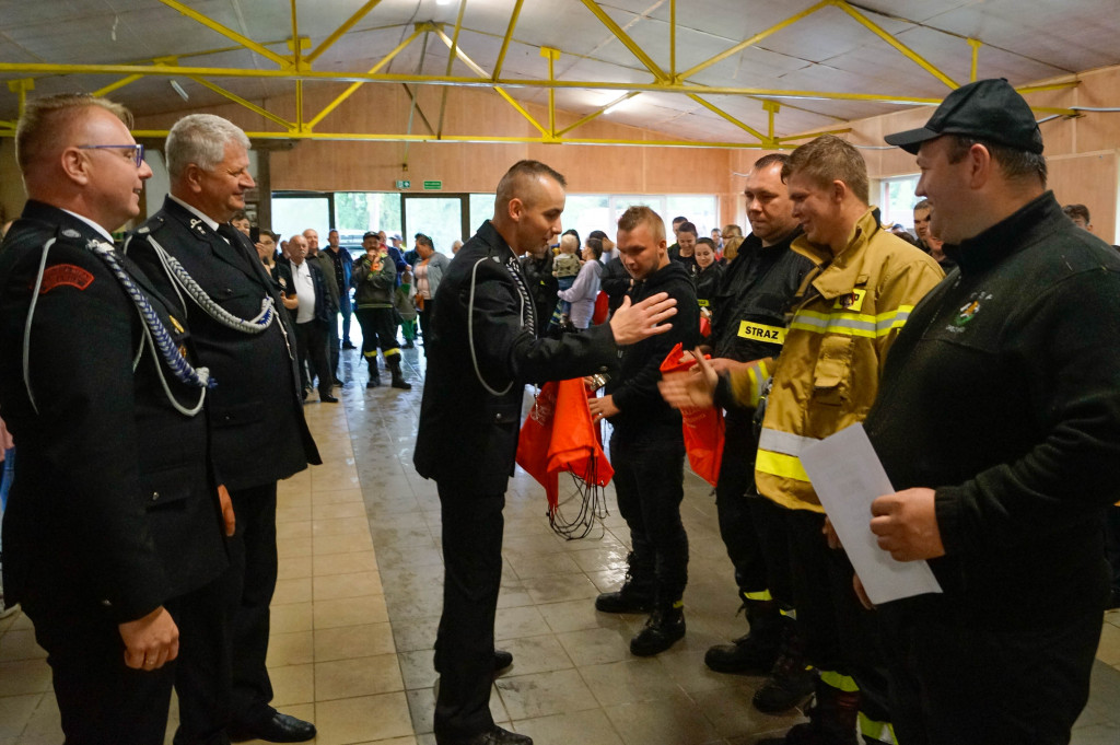 Strażacka bitwa w Drężnie. Za nami Zawody Strażackie [ZDJĘCIA]