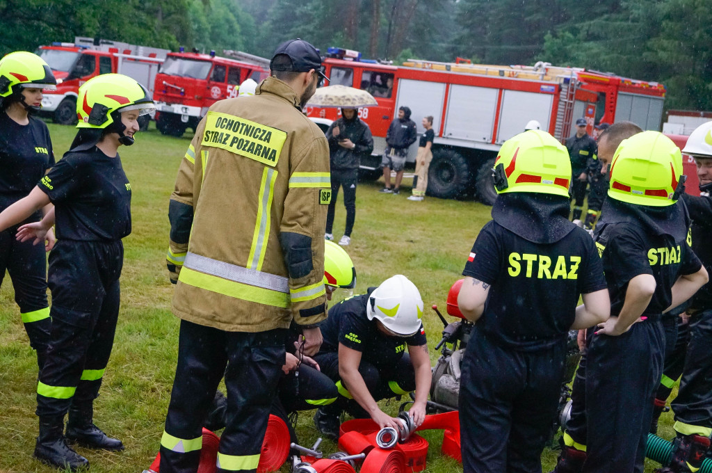 Strażacka bitwa w Drężnie. Za nami Zawody Strażackie [ZDJĘCIA]