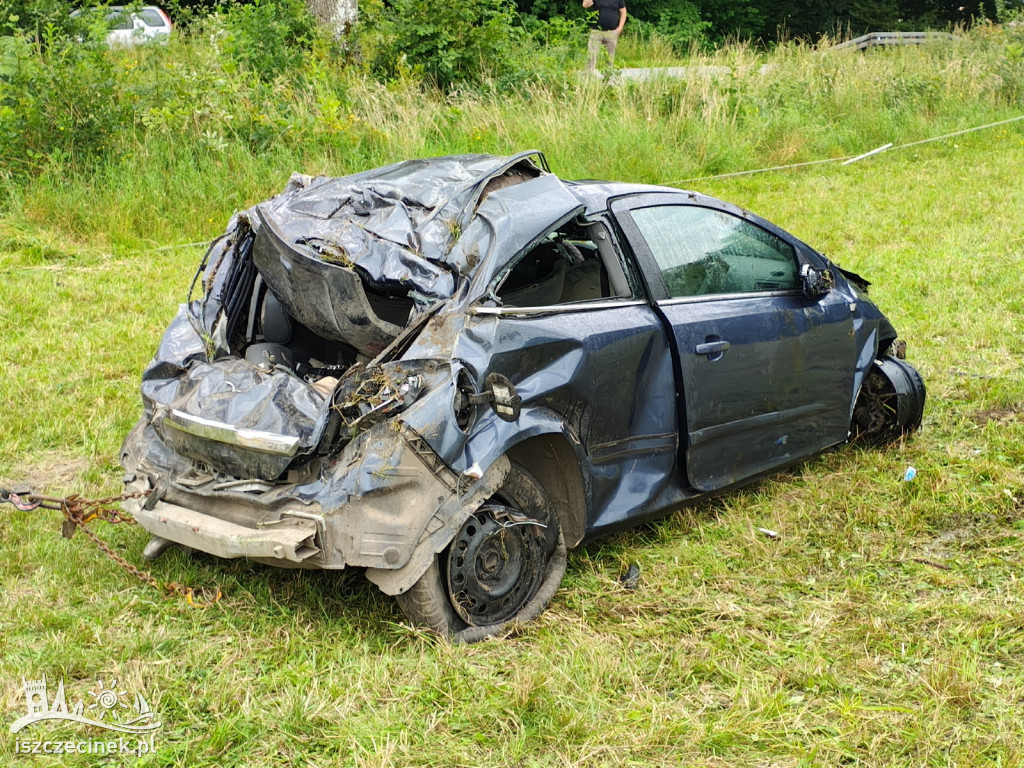 Wstrząsająca tragedia na drodze. Dwie osoby nie żyją, dwie w szpitalu