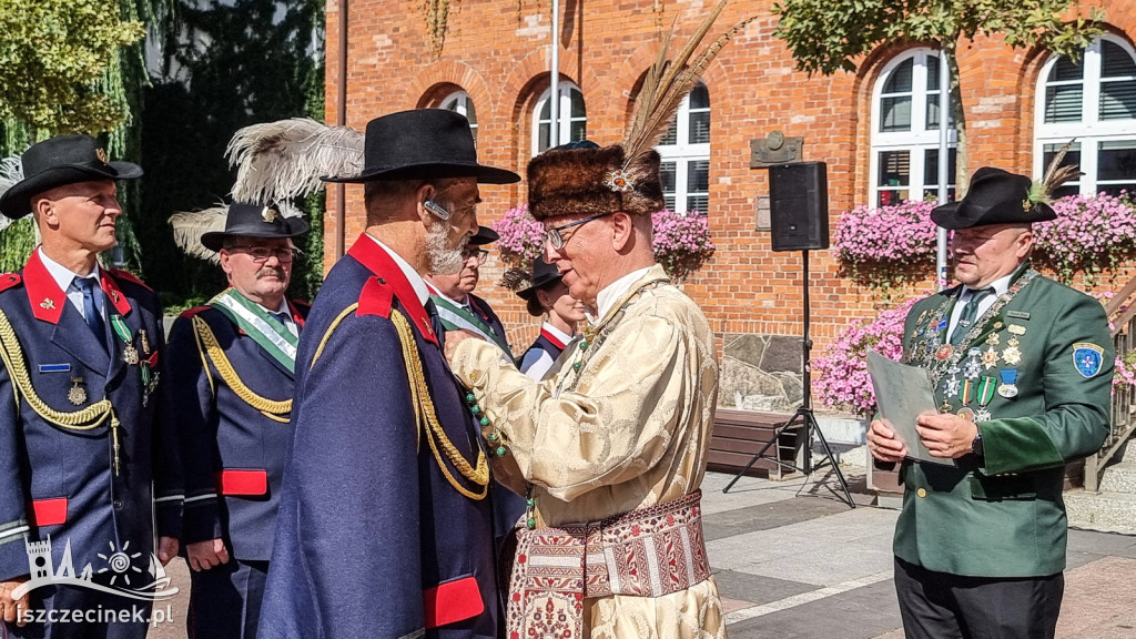 Szczecineckie Bractwo Kurkowe obchodziło 30-lecie działalności, celebrowane mszą i turniejem.