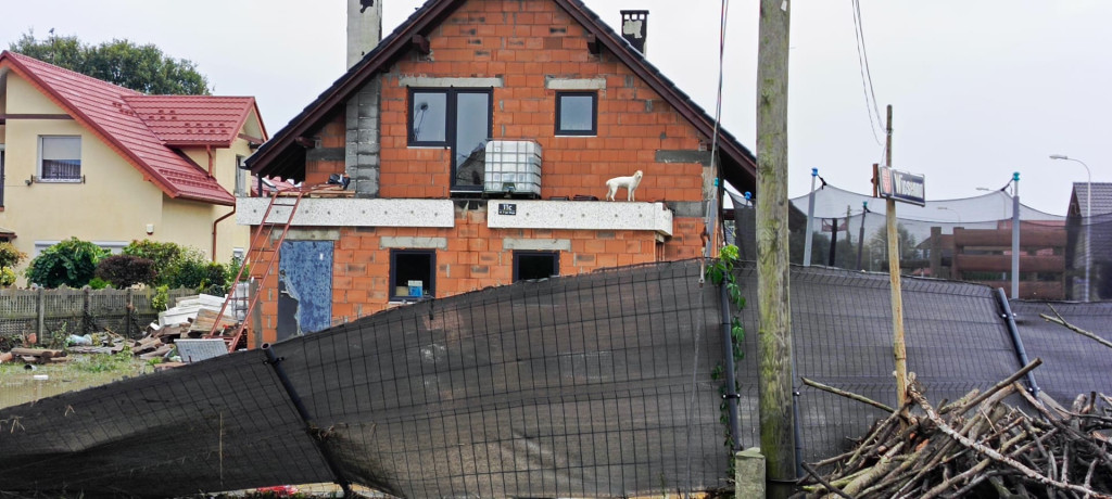 Ratownicy WOPR w akcji na południu Polski. Pomagają w ewakuacji mieszkańców z zalanych terenów