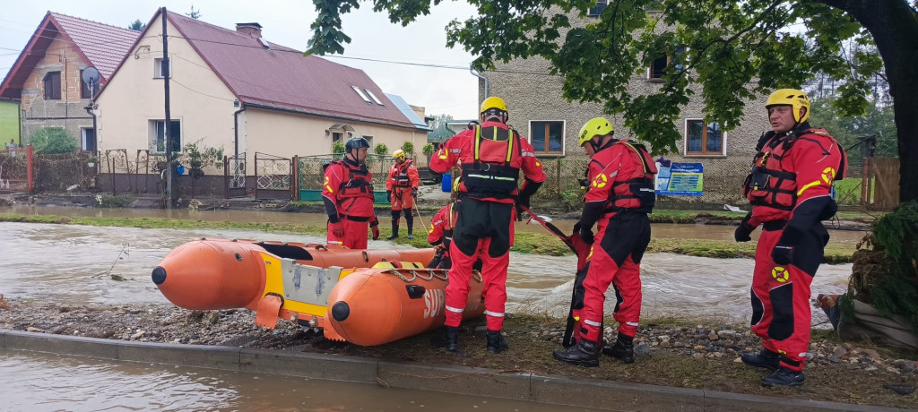 Ratownicy WOPR w akcji na południu Polski. Pomagają w ewakuacji mieszkańców z zalanych terenów