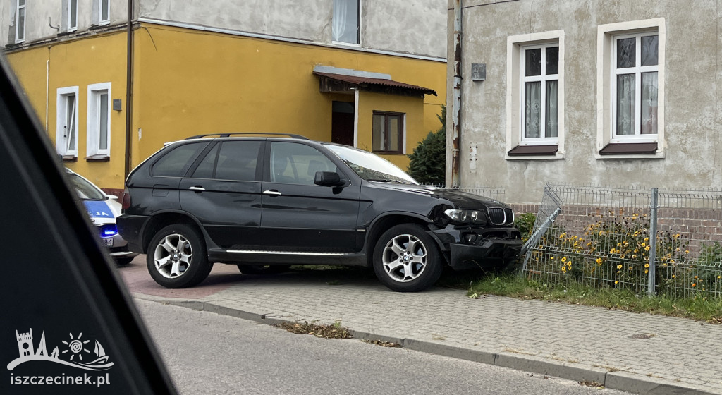 SZCZECINEK. Kierowca BMW uciekał przed policą.