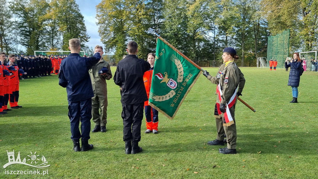 Ślubowanie klas mundurowych w Białym Borze - kadet to zaszczyt!