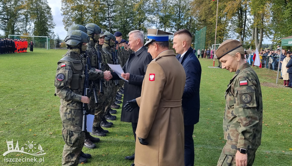 Ślubowanie klas mundurowych w Białym Borze - kadet to zaszczyt!