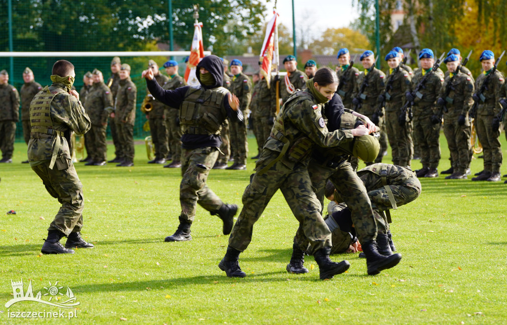 Ślubowanie klas mundurowych w Białym Borze - kadet to zaszczyt!