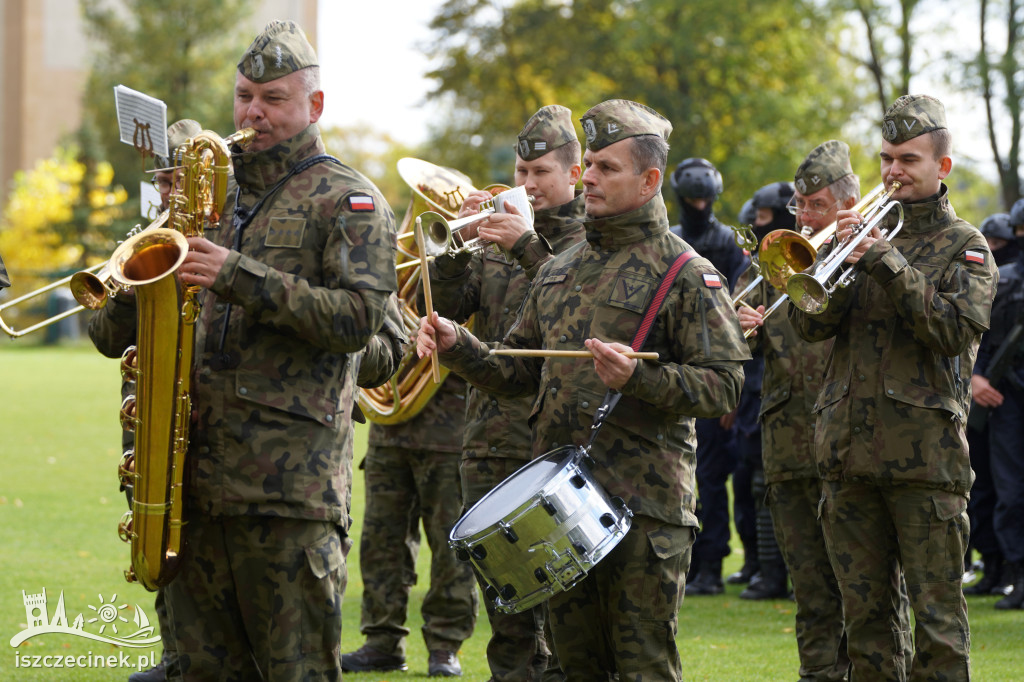 Ślubowanie klas mundurowych w Białym Borze - kadet to zaszczyt!