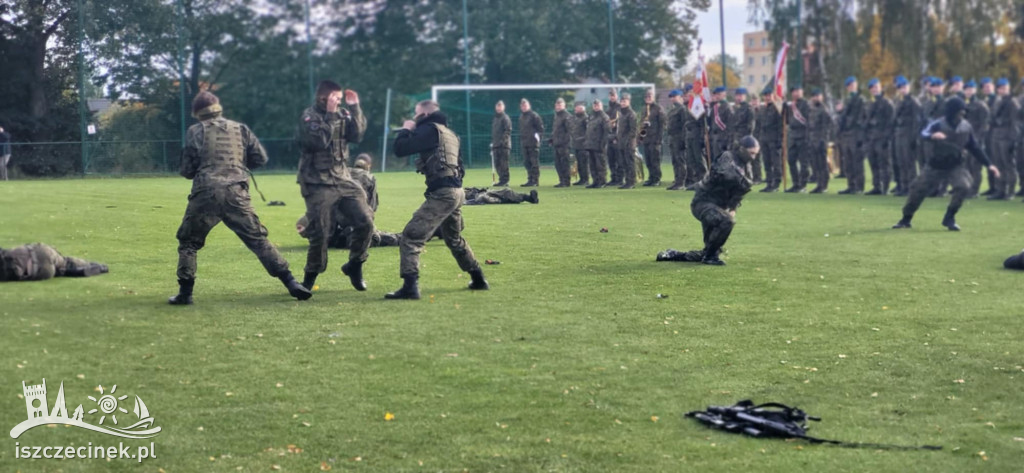 Ślubowanie klas mundurowych w Białym Borze - kadet to zaszczyt!