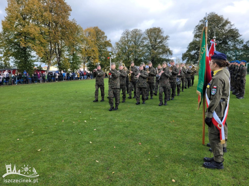 Ślubowanie klas mundurowych w Białym Borze - kadet to zaszczyt!