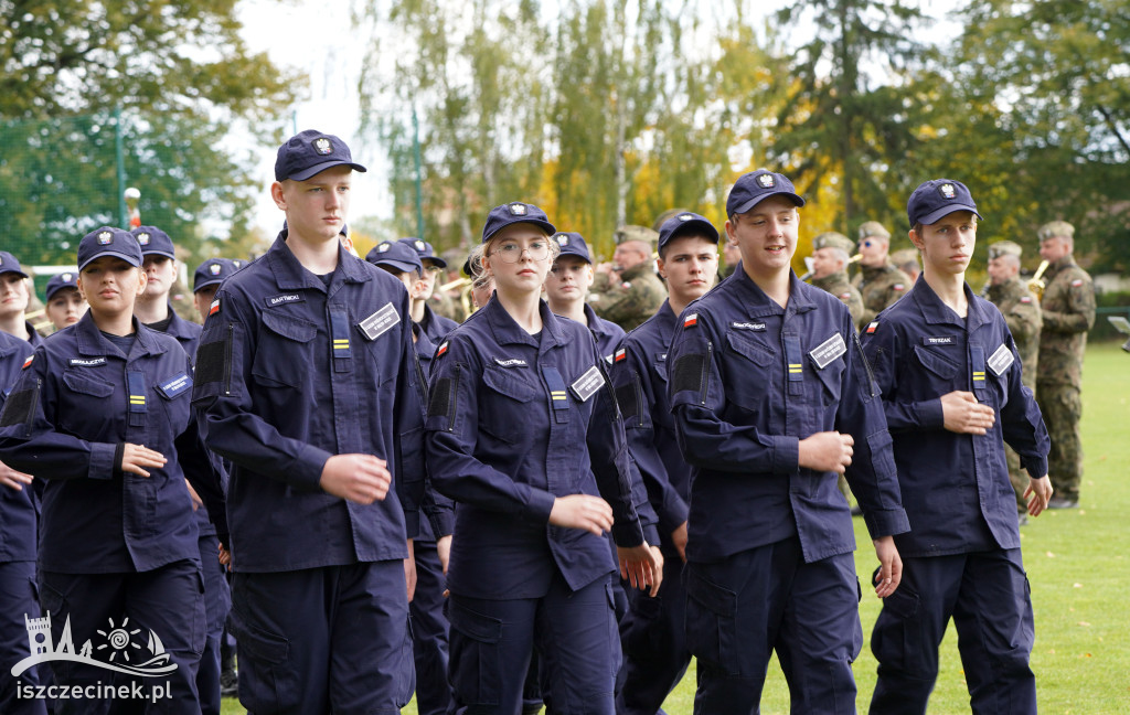 Ślubowanie klas mundurowych w Białym Borze - kadet to zaszczyt!