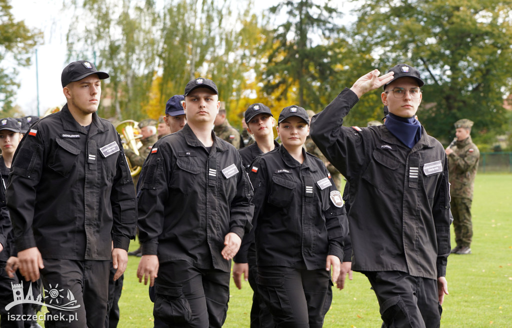 Ślubowanie klas mundurowych w Białym Borze - kadet to zaszczyt!