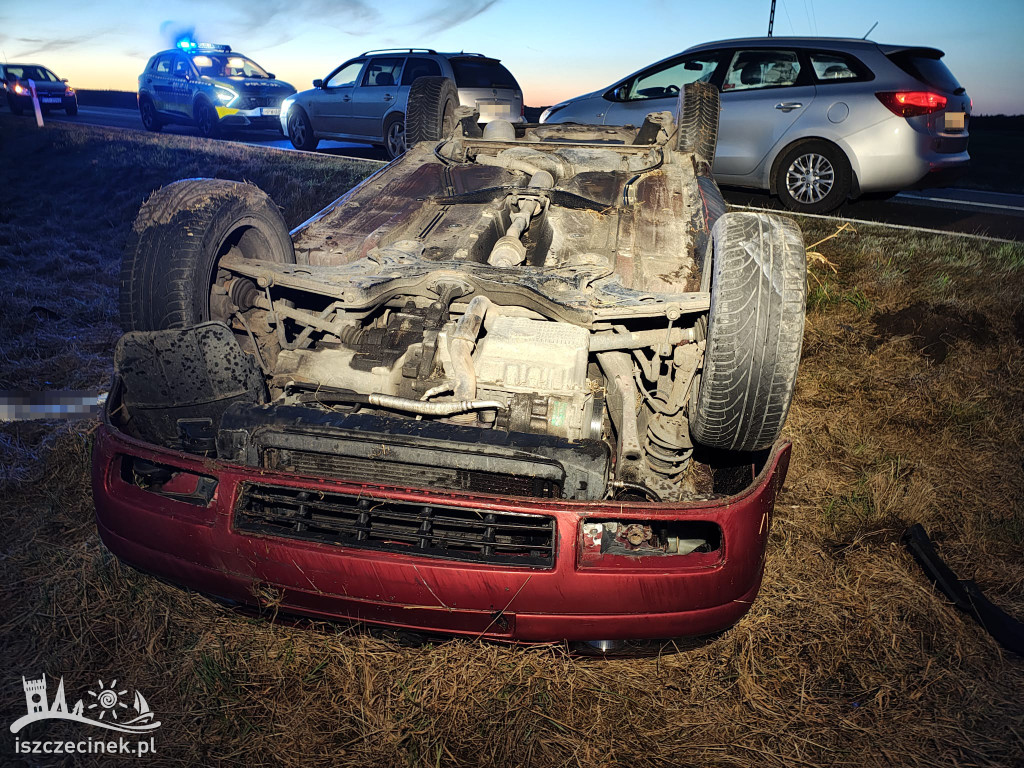 Gachował VW Golf. Jechały nim trzy młode osoby