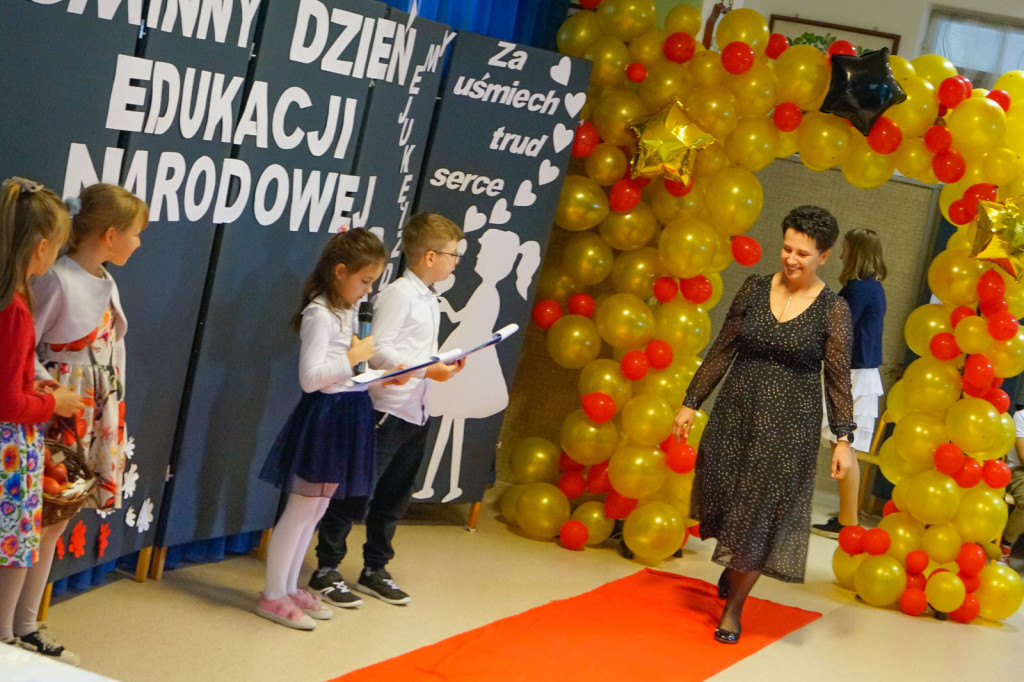 Gminny Dzień Edukacji Narodowej w Parsęcku – humor i wdzięczność