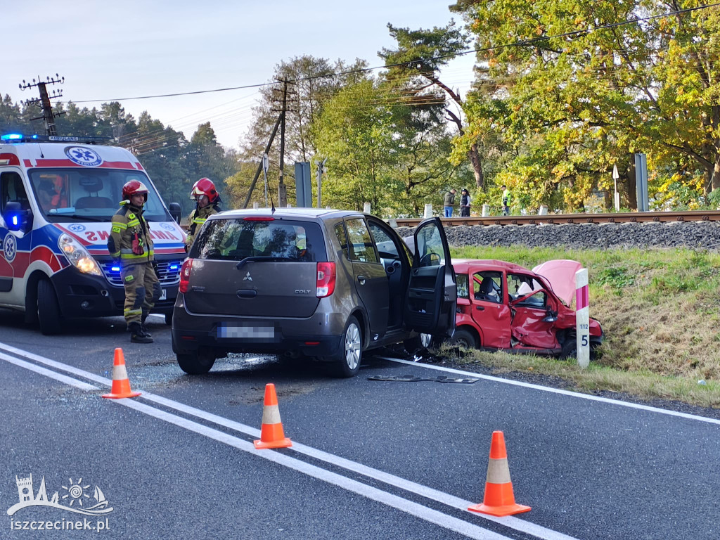 Groźny wypadek na DK20 w gminie Borne Sulinowo! Trzy osoby zostały ranne