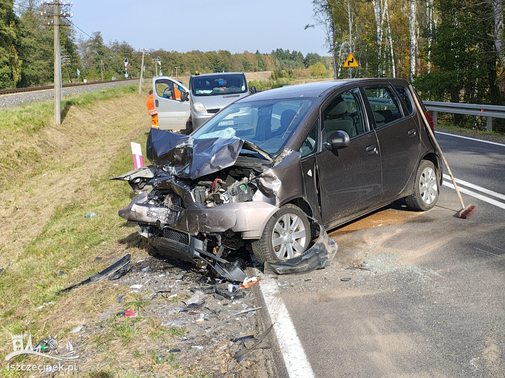 Groźny wypadek na DK20 w gminie Borne Sulinowo! Trzy osoby zostały ranne