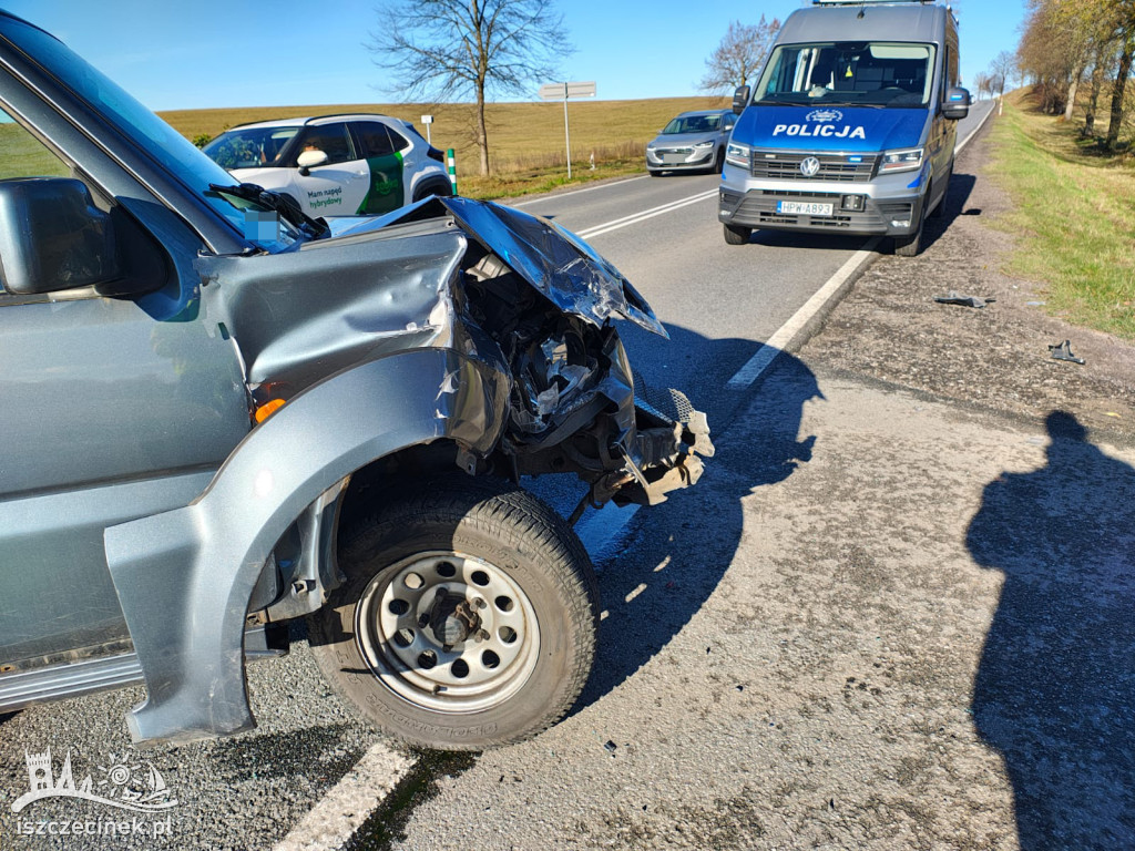 Kolizja Suzuki z Oplem na DK 11 w gminie Szczecinek – auta uszkodzone, brak poszkodowanych