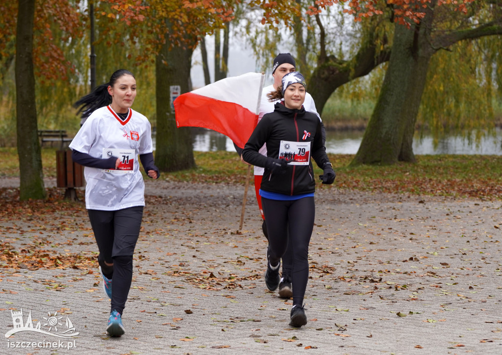 I Cross Niepodległości w Szczecinku przyciągnął biegaczy świętujących Dzień Niepodległości.