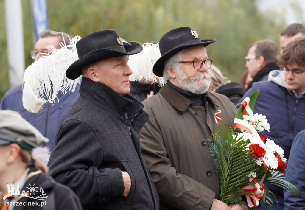 Szczecinek świętował 106. rocznicę niepodległości. Msza, marsz, przemówienie burmistrza i śpiew pieśni patriotycznych