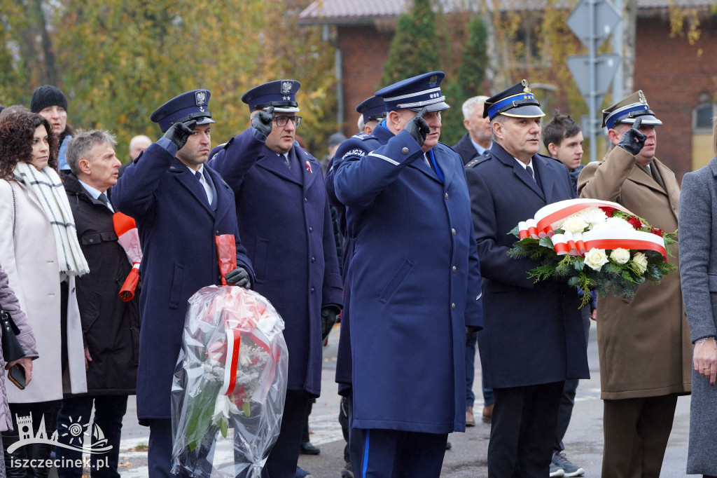 Szczecinek świętował 106. rocznicę niepodległości. Msza, marsz, przemówienie burmistrza i śpiew pieśni patriotycznych